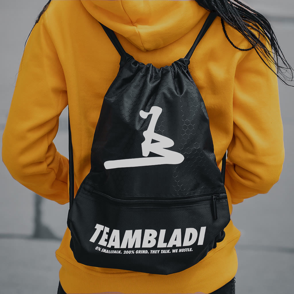TEAMBLADI Turnbeutel mit Kordelzug, getragen