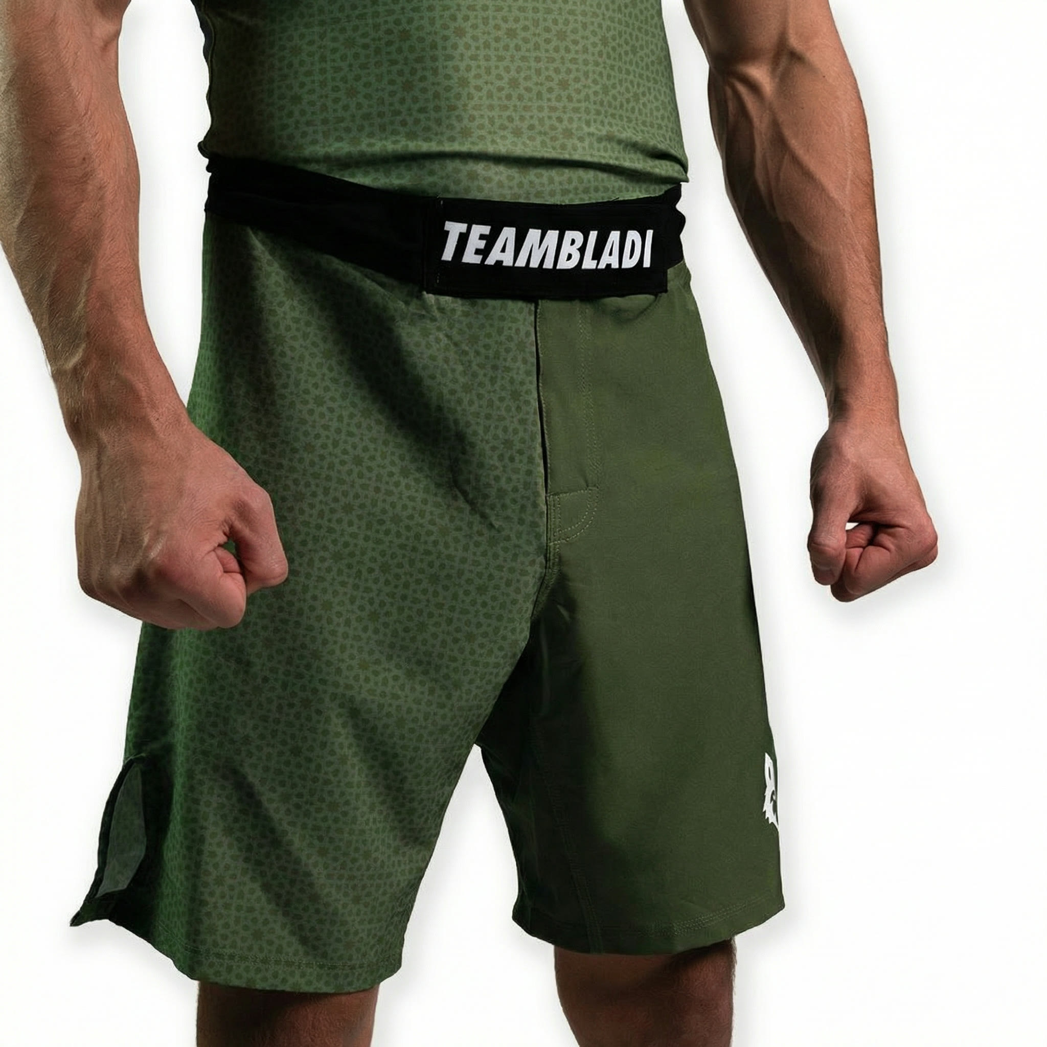 TEAMBLADI Tabia Jungle MMA Fight Shorts, getragen